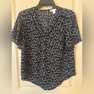 Liz Claiborne Black and White Geometric Blouse